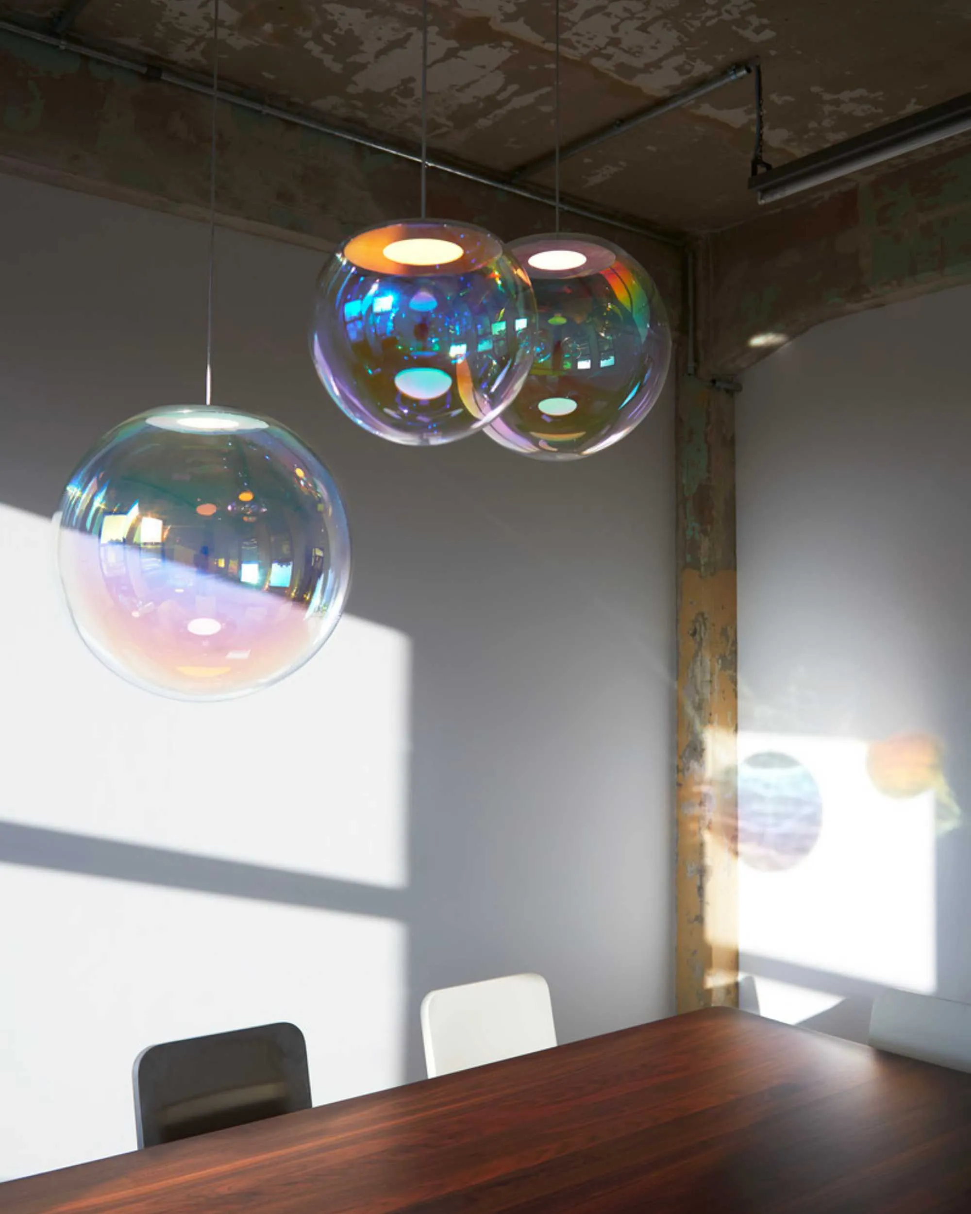 NEO/CRAFT Iris Globe (45cm), Cyan/Magenta/Silver